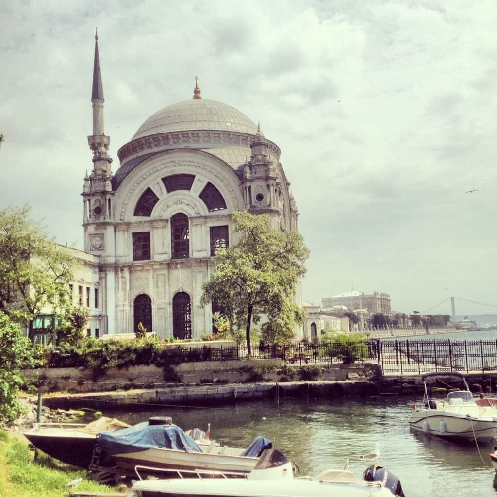 Istanbul, hinge between two continents