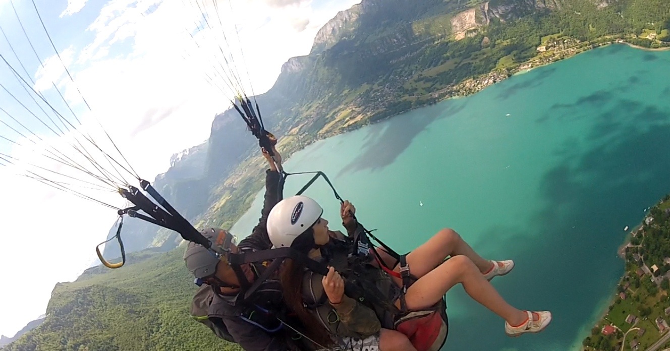 Paragliding baptism in the lake of Annecy