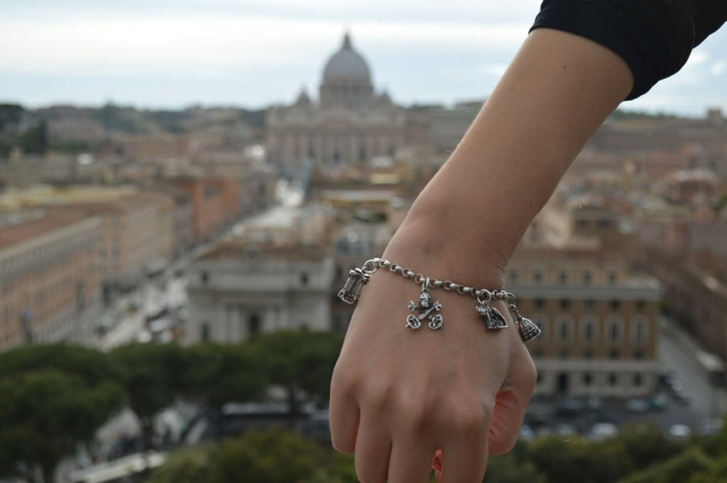 Rome's Iconic Charms in a Bracelet: Elevate Your Style