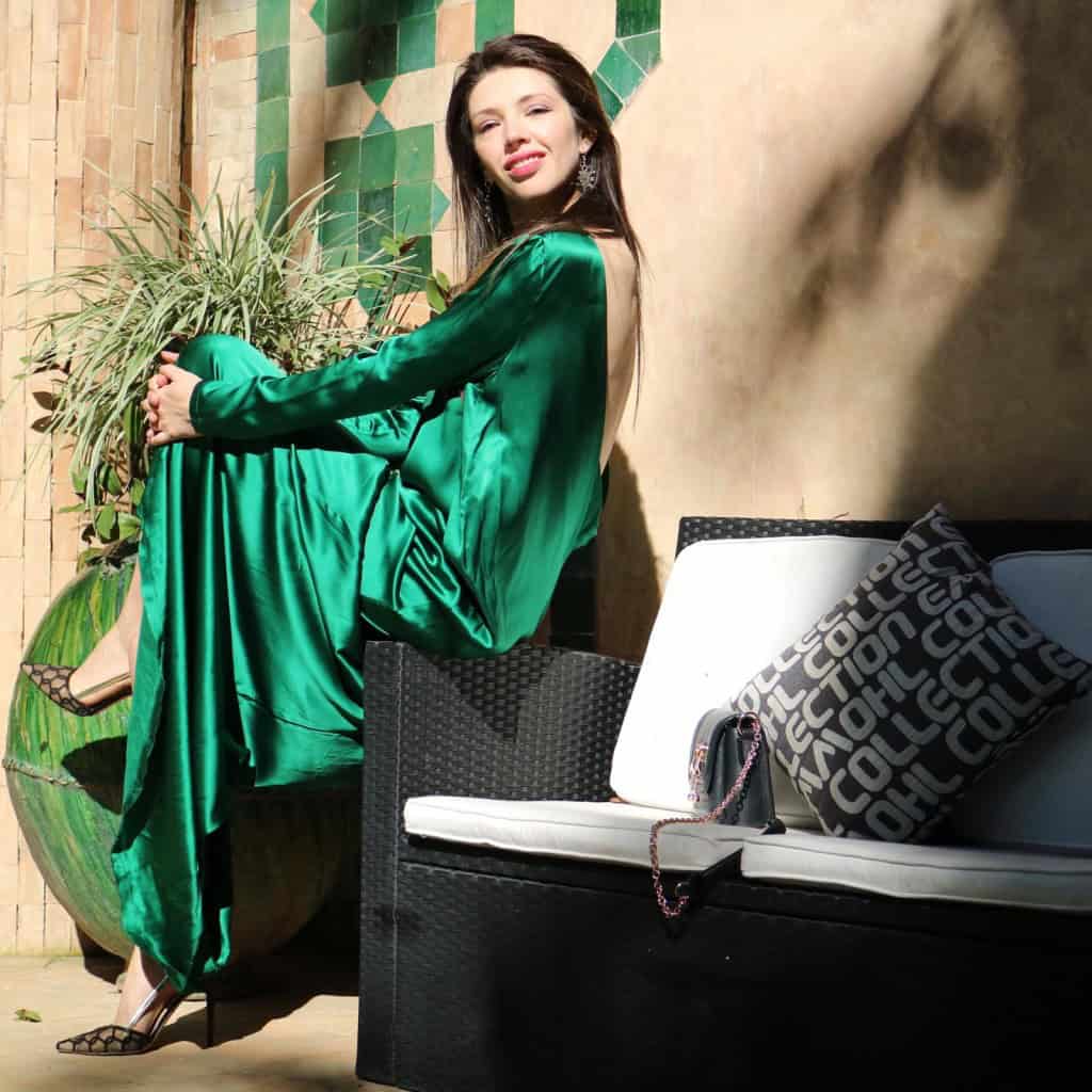 Going Bold: Make a Statement with an Emerald Green Outfit