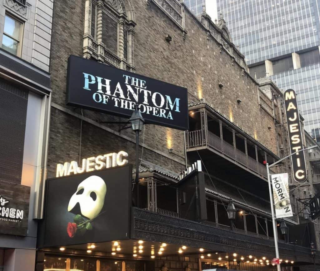 Big Apple: Unforgettable Experiences in New York City - Majestic Theatre